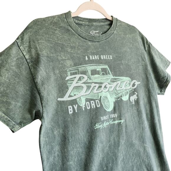 Ford Bronco Womens Graphic T Shirt Size Medium Green Vintage Retro Burnout Wash - Picture 2 of 8